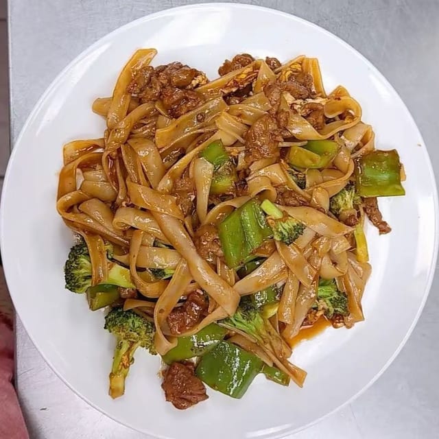 Pad Kee Mao Lunch.